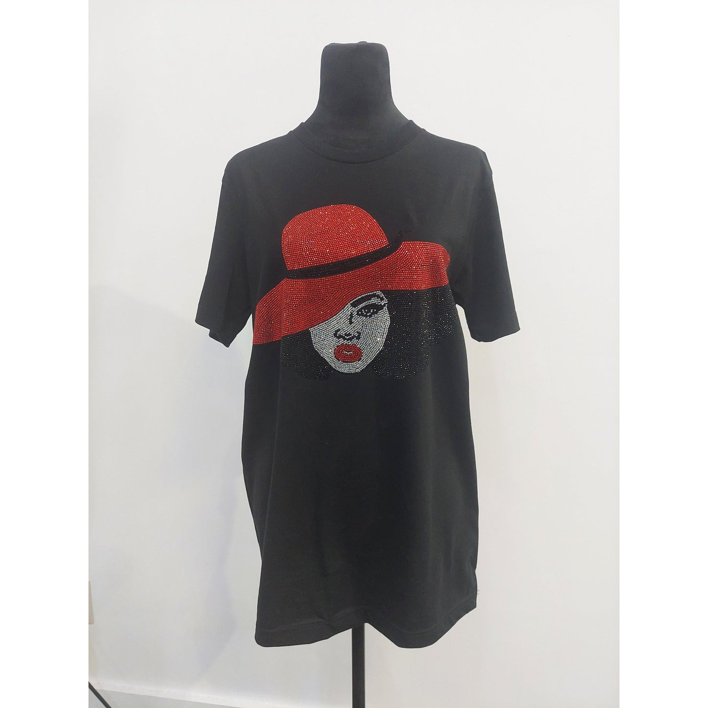 afro with hat rhinestone shirt rhinestone hoodie on mannequin